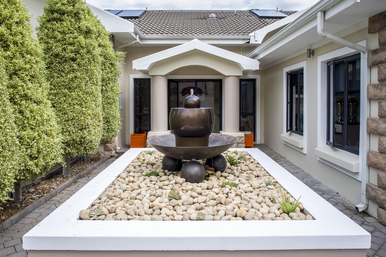 Orange Inn Knysna Exterior photo